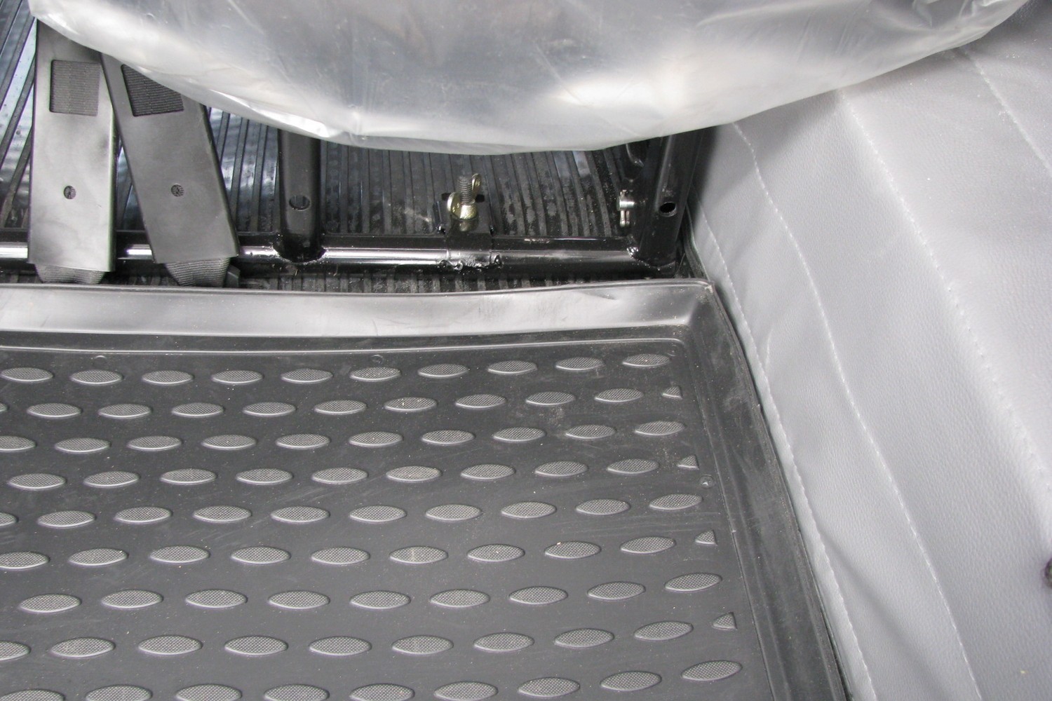 Коврик в багажник UAZ Hunter 03 (полиуретан) ELEMENT NOVLINE-AUTOFAMILY NLC5406B13